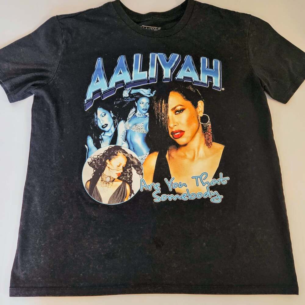 Aaliyah Are You That Somebody Graphic Tee Black Size M